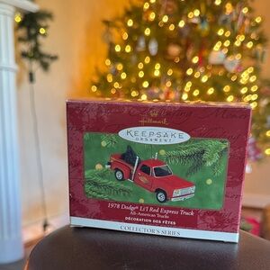 2000 Hallmark 1978 Dodge Li'l Red Express Truck Ornament - All-American Trucks